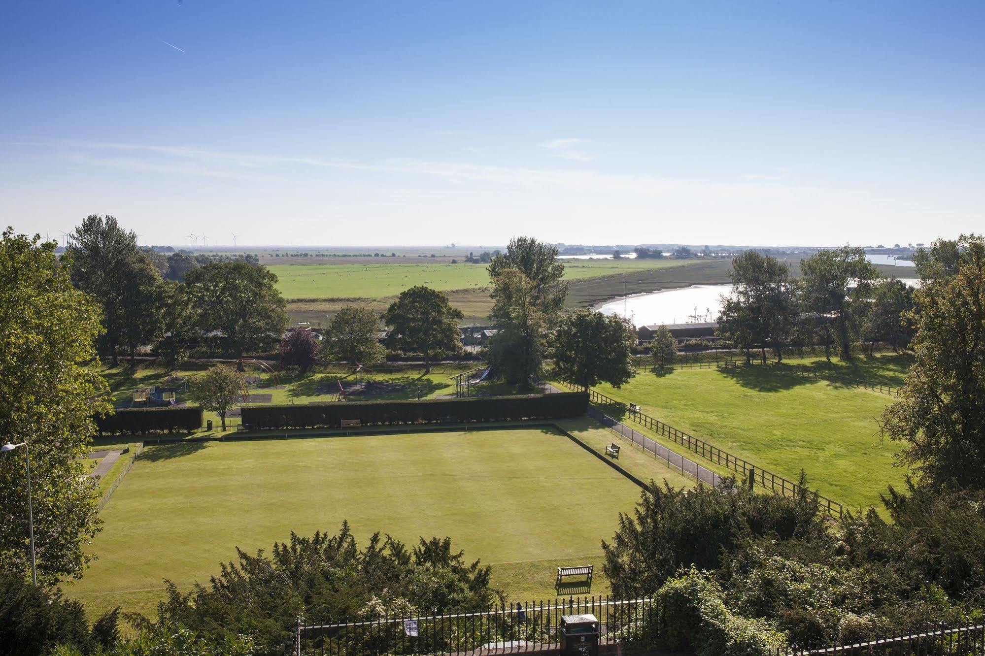 The Lookout Rye Hotell Eksteriør bilde